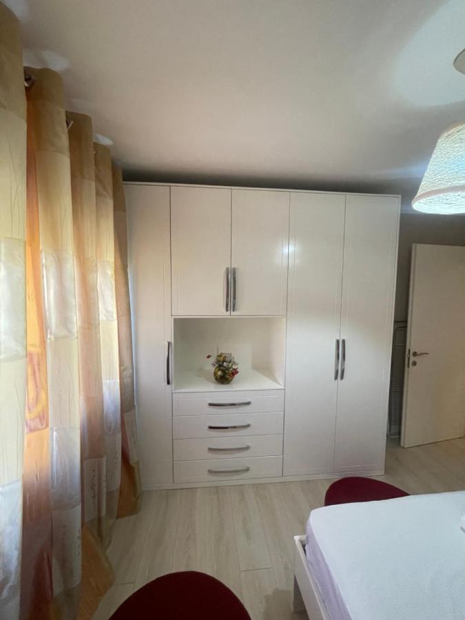 Apartment Centre View New Bazaar 티라나 외부 사진